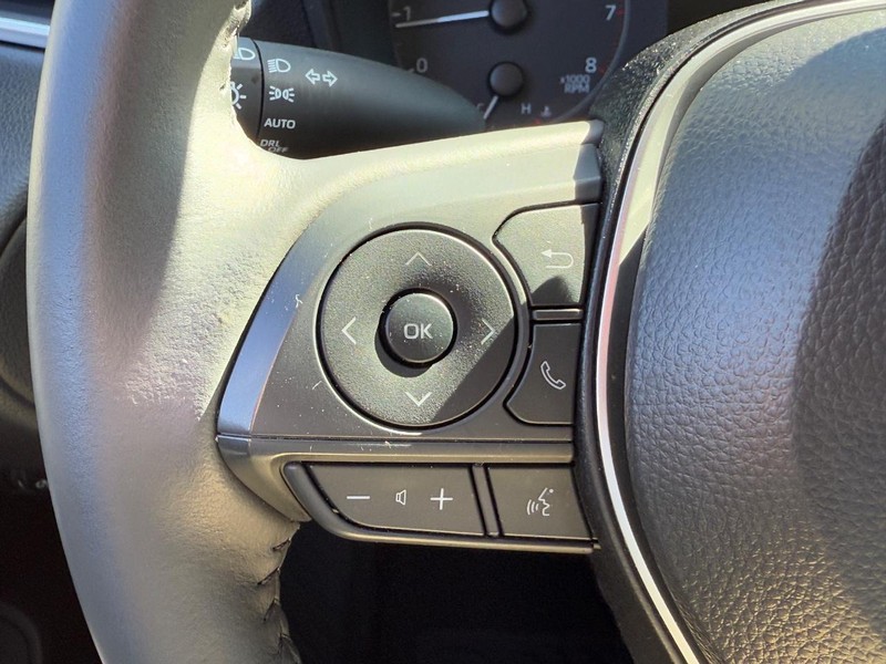 Toyota Corolla Cross Vehicle Image 17