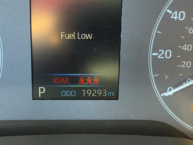 Toyota Corolla Cross Vehicle Image 20