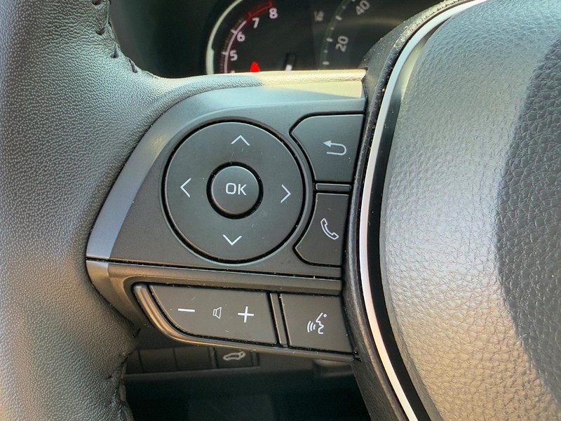 Toyota RAV4 Vehicle Image 17