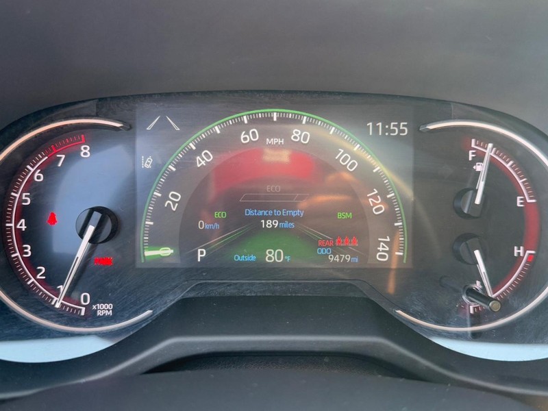 Toyota RAV4 Vehicle Image 19