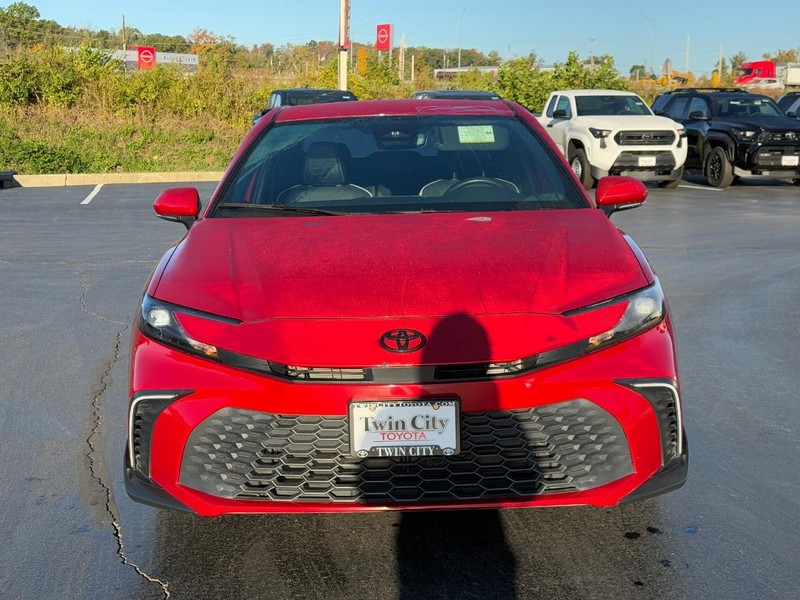 Toyota Camry Vehicle Image 10