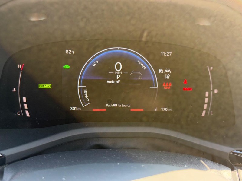 Toyota Camry Vehicle Image 14