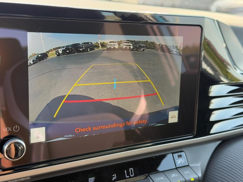 Toyota Camry Vehicle Image 15