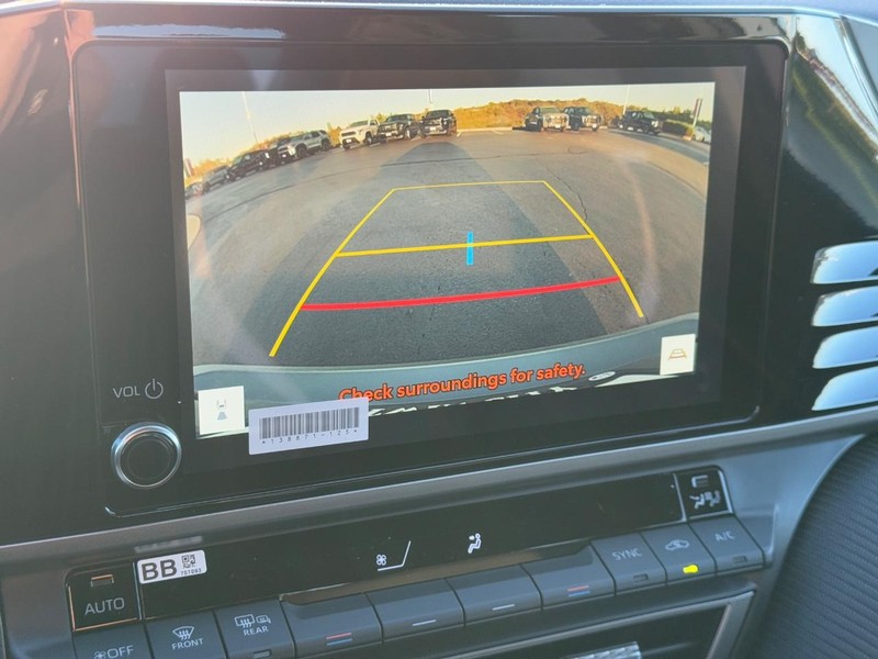 Toyota Camry Vehicle Image 15