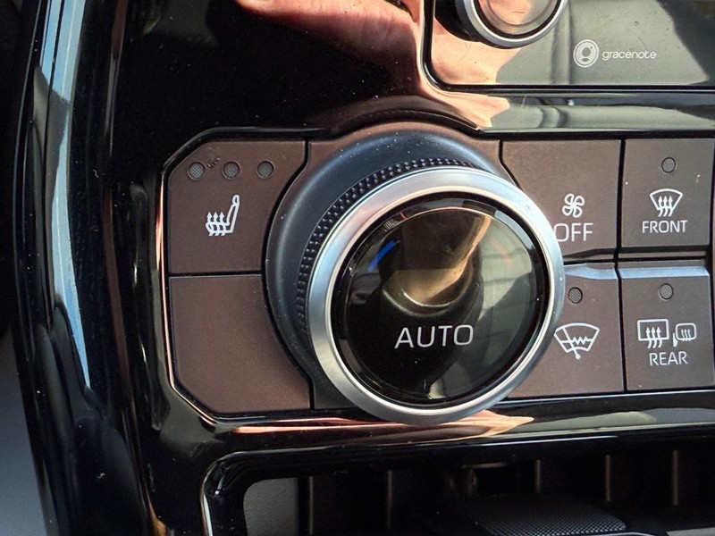 Toyota Highlander Vehicle Image 22