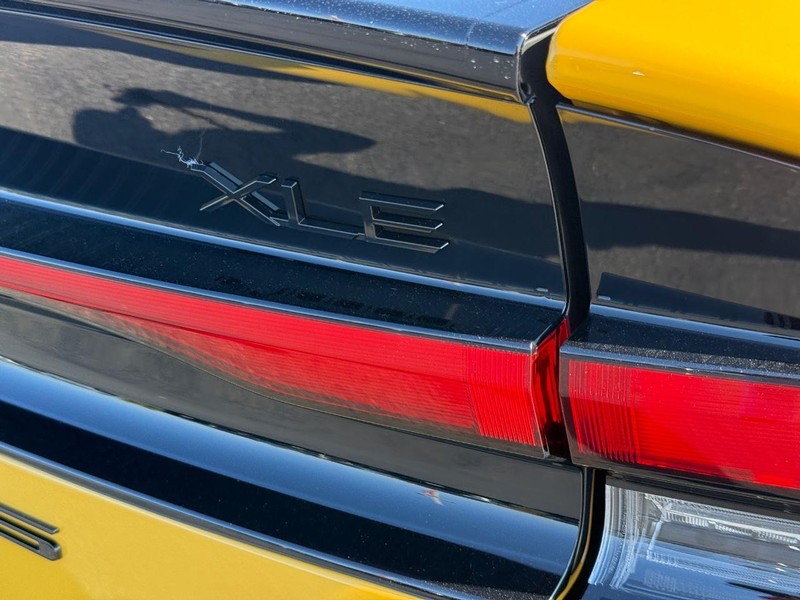 Toyota Prius Vehicle Image 4