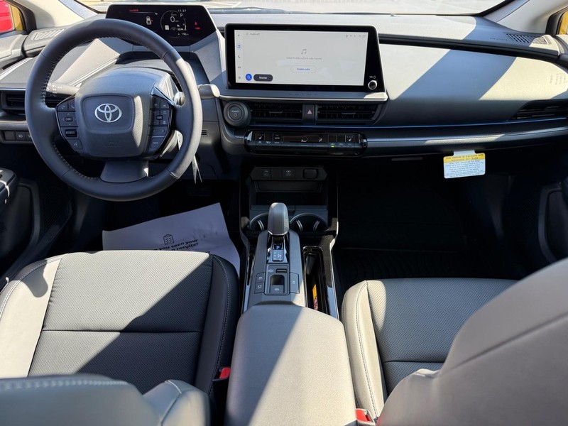 Toyota Prius Vehicle Image 7