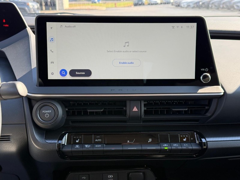 Toyota Prius Vehicle Image 9