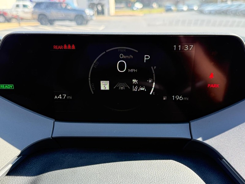 Toyota Prius Vehicle Image 15