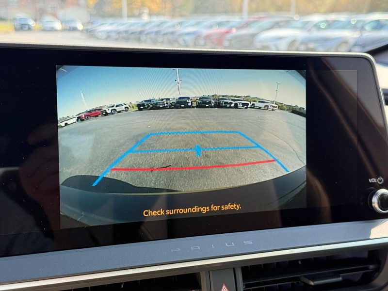 Toyota Prius Vehicle Image 16