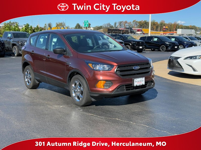 Used 2018 Ford Escape S with VIN 1FMCU0F71JUA71686 for sale in Herculaneum, MO