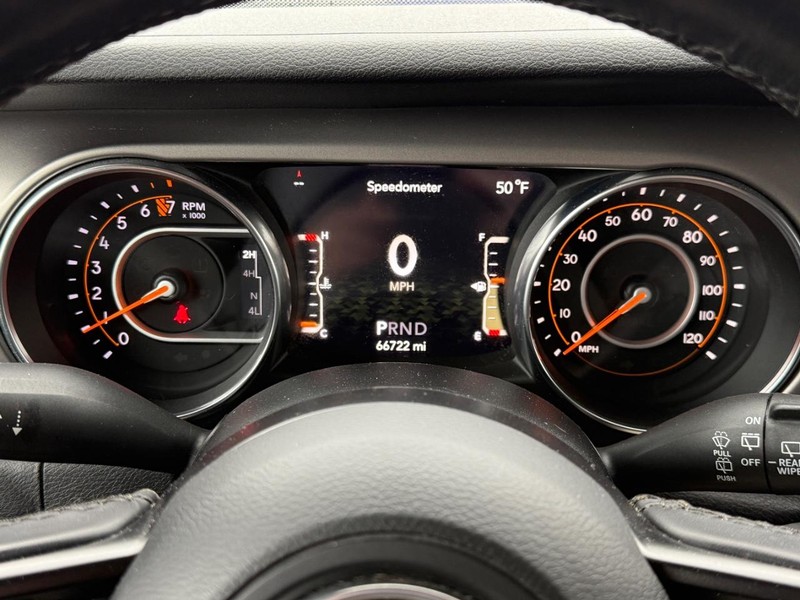 Jeep Wrangler Vehicle Image 18