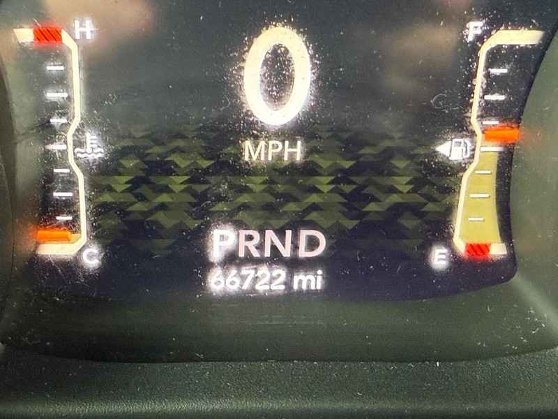 Jeep Wrangler Vehicle Image 19