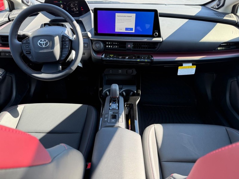 Toyota Prius Plug-In Hybrid Vehicle Image 7