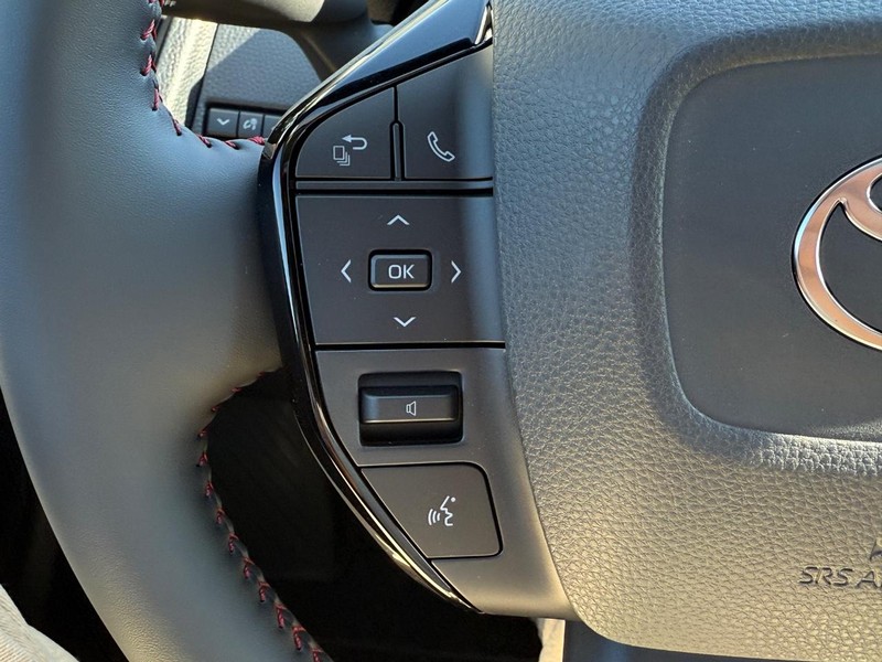 Toyota Prius Plug-In Hybrid Vehicle Image 13