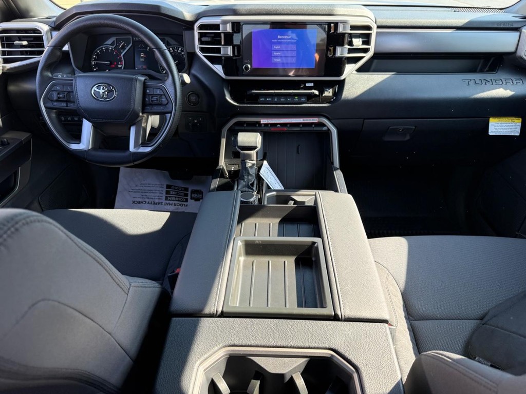 Toyota Tundra 4WD Vehicle Image 7