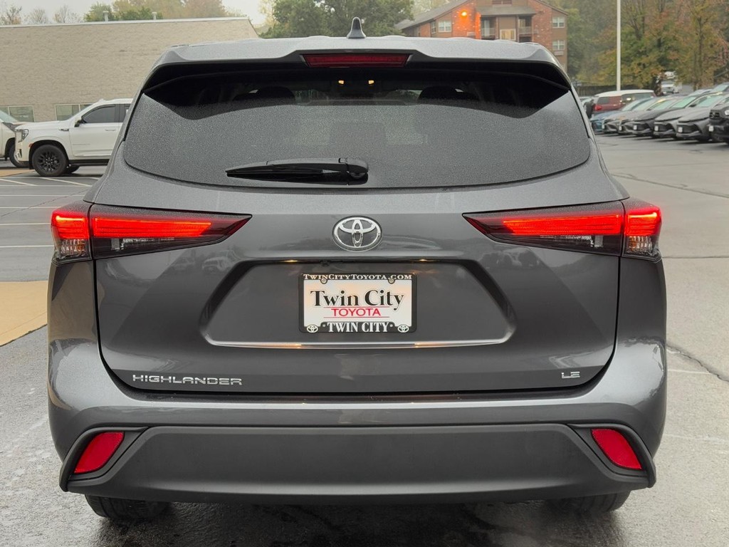 Toyota Highlander Vehicle Image 5