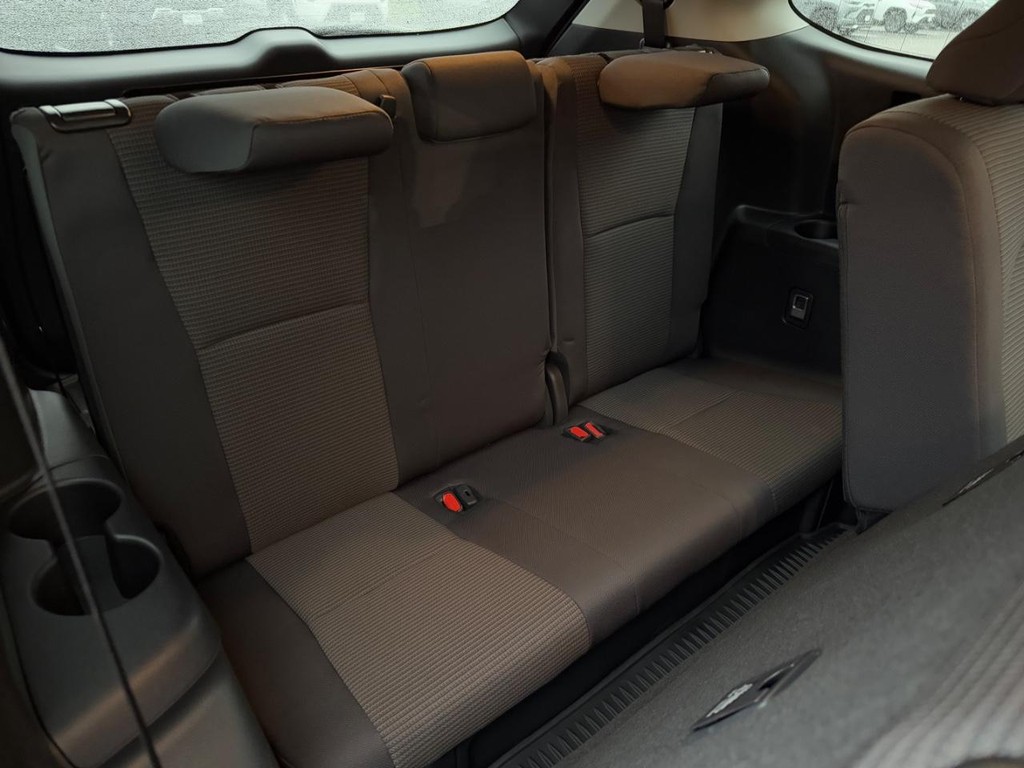 Toyota Highlander Vehicle Image 10