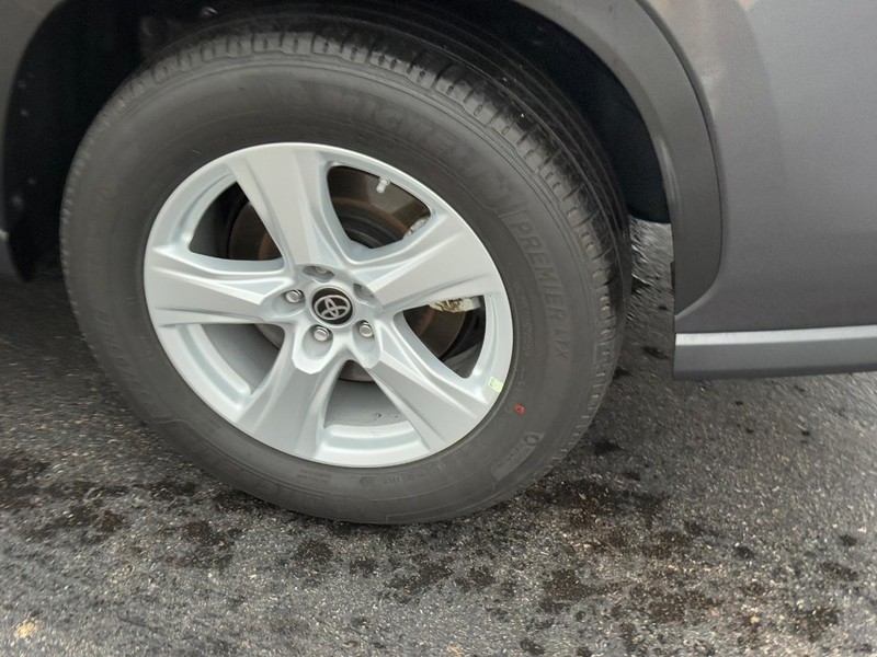 Toyota Highlander Vehicle Image 7