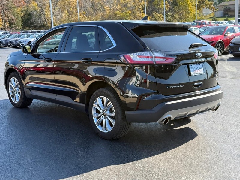 Ford Edge Vehicle Full-screen Gallery Image 07