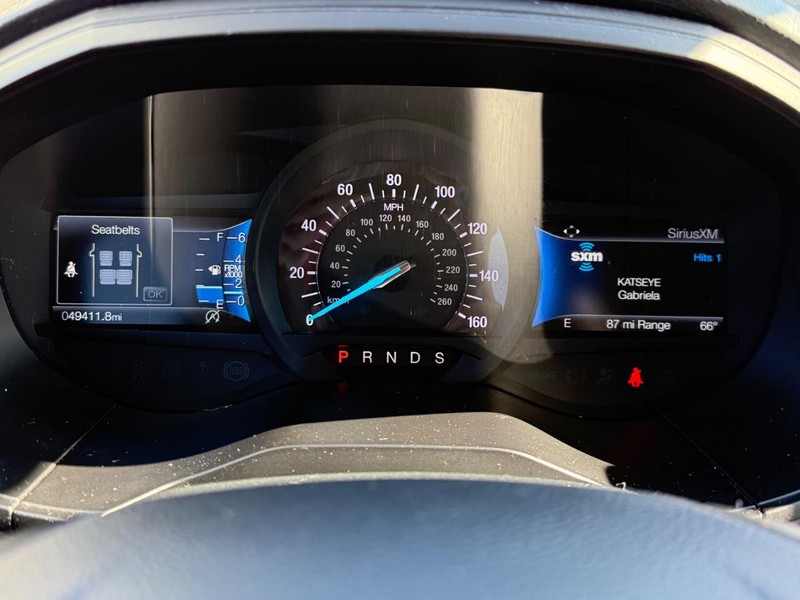 Ford Edge Vehicle Full-screen Gallery Image 20