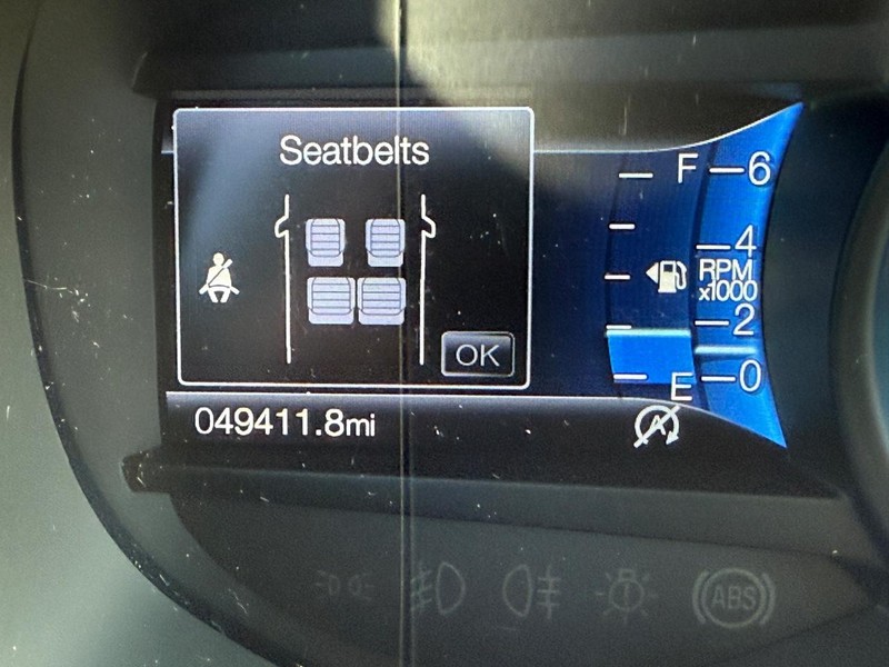 Ford Edge Vehicle Full-screen Gallery Image 21