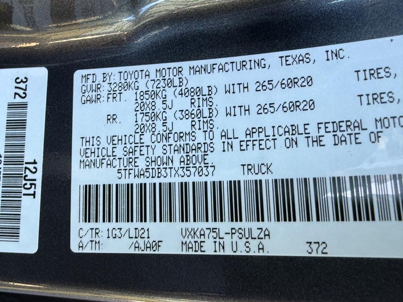 Toyota Tundra 4WD Vehicle Image 19