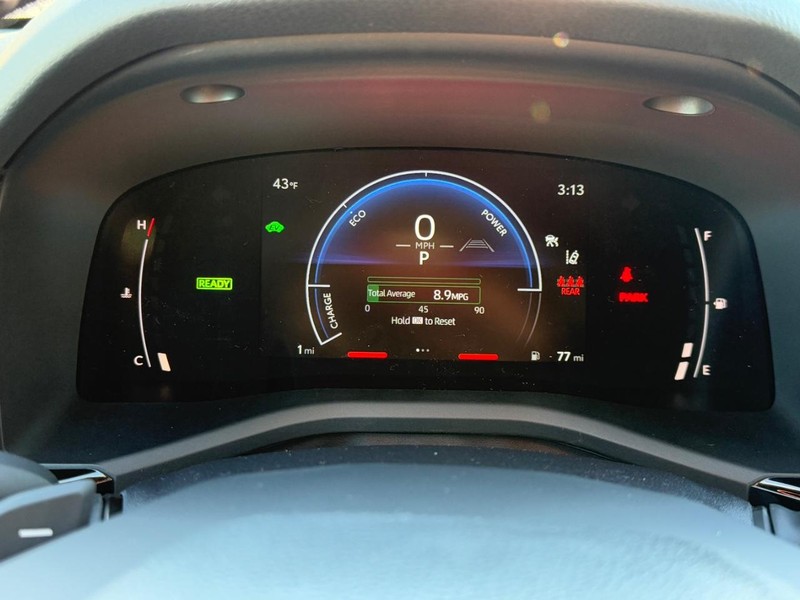 Toyota Camry Vehicle Image 14