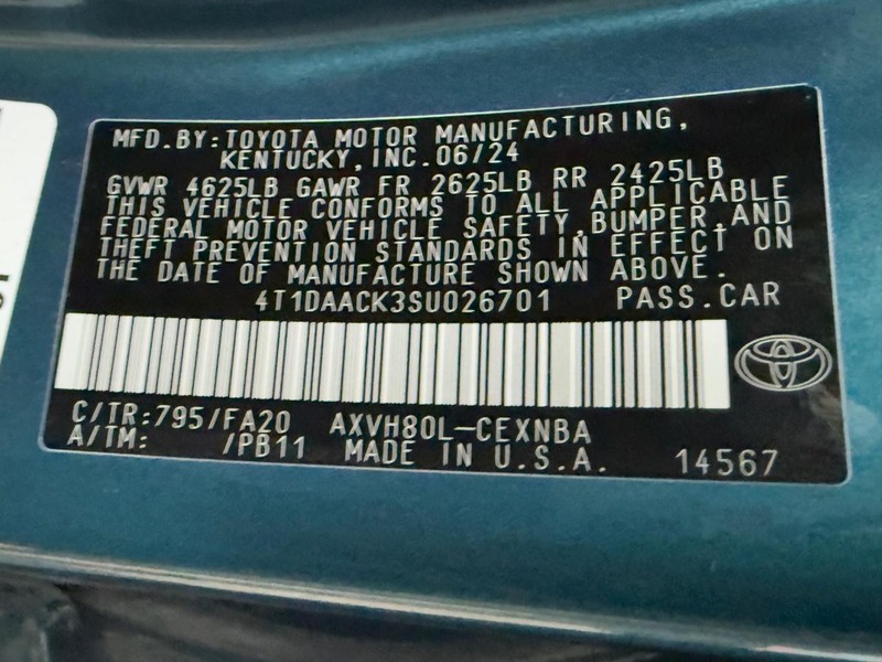 Toyota Camry Vehicle Image 22