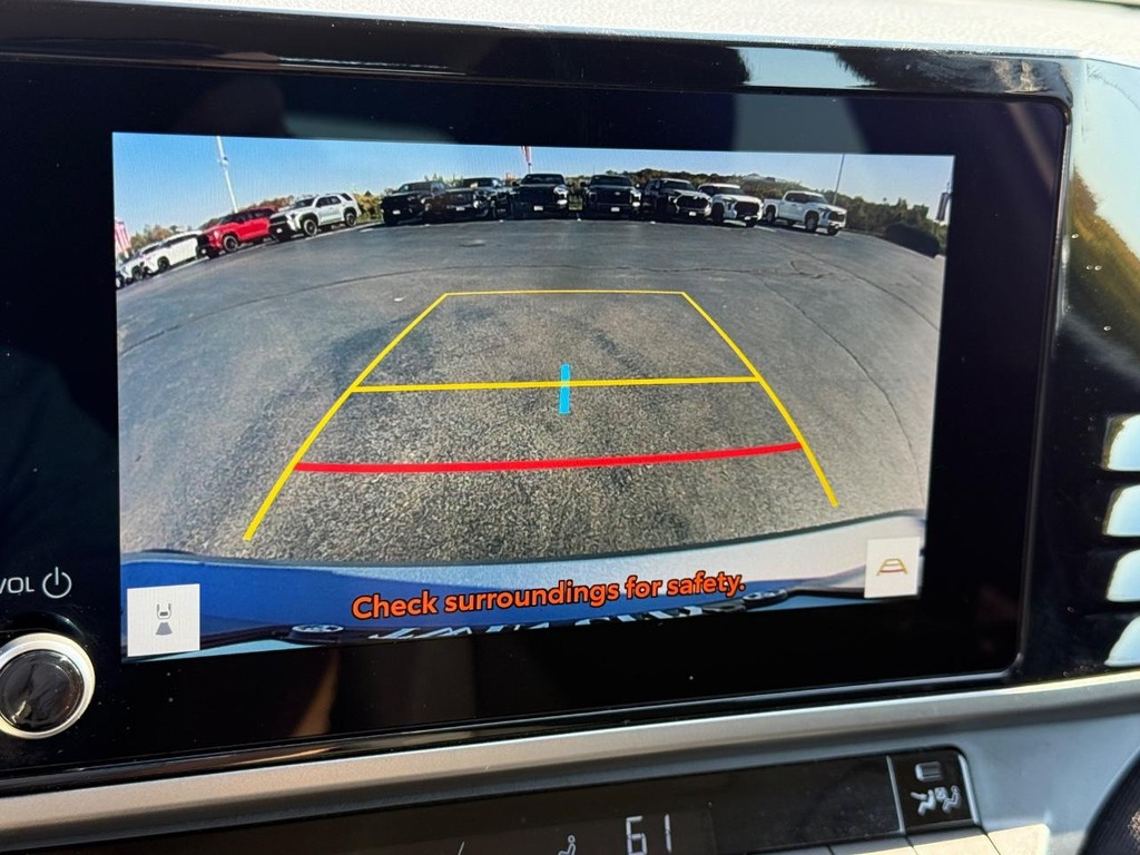 Toyota Camry Vehicle Image 19