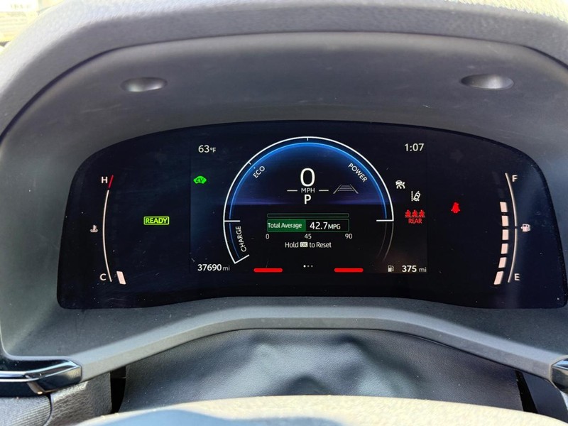 Toyota Camry Vehicle Image 17