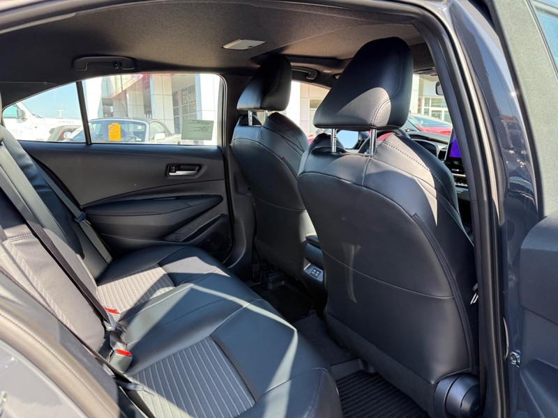 Toyota Corolla Vehicle Image 6