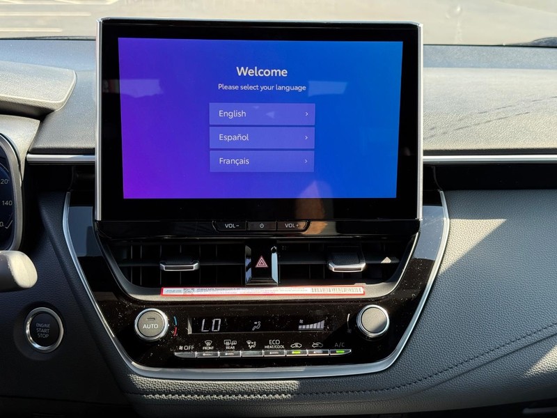 Toyota Corolla Vehicle Image 9