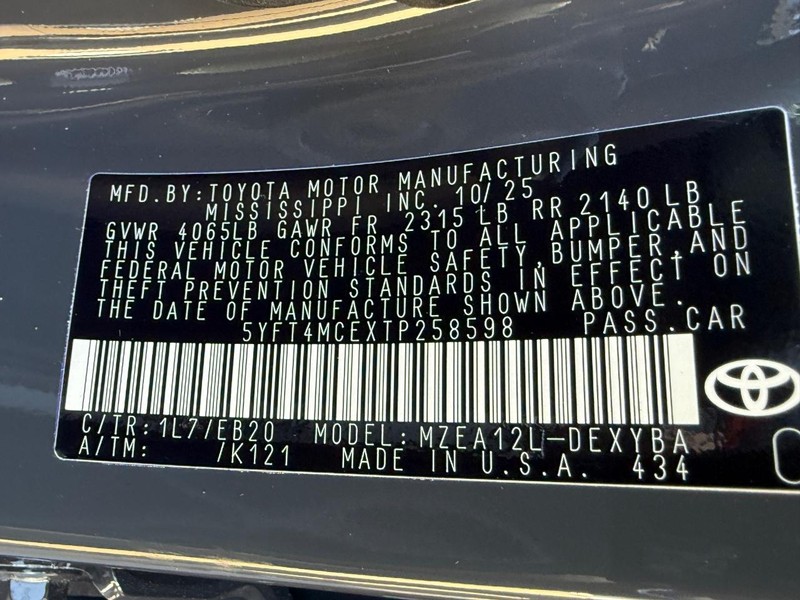 Toyota Corolla Vehicle Image 17