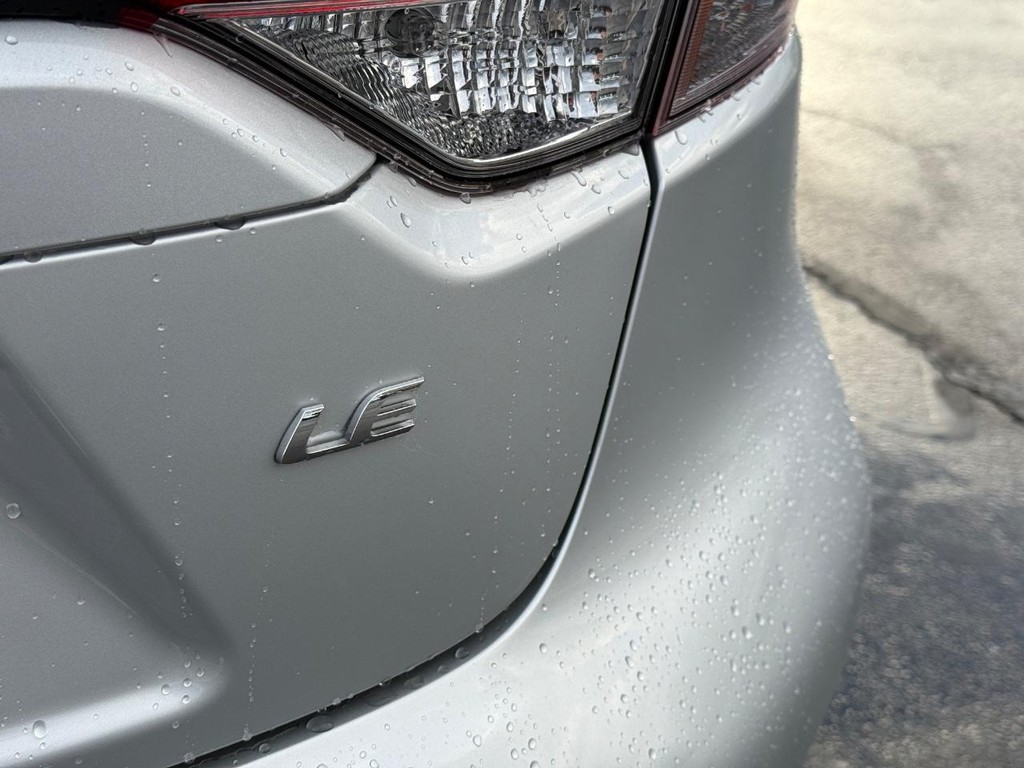 Toyota Corolla Vehicle Image 5