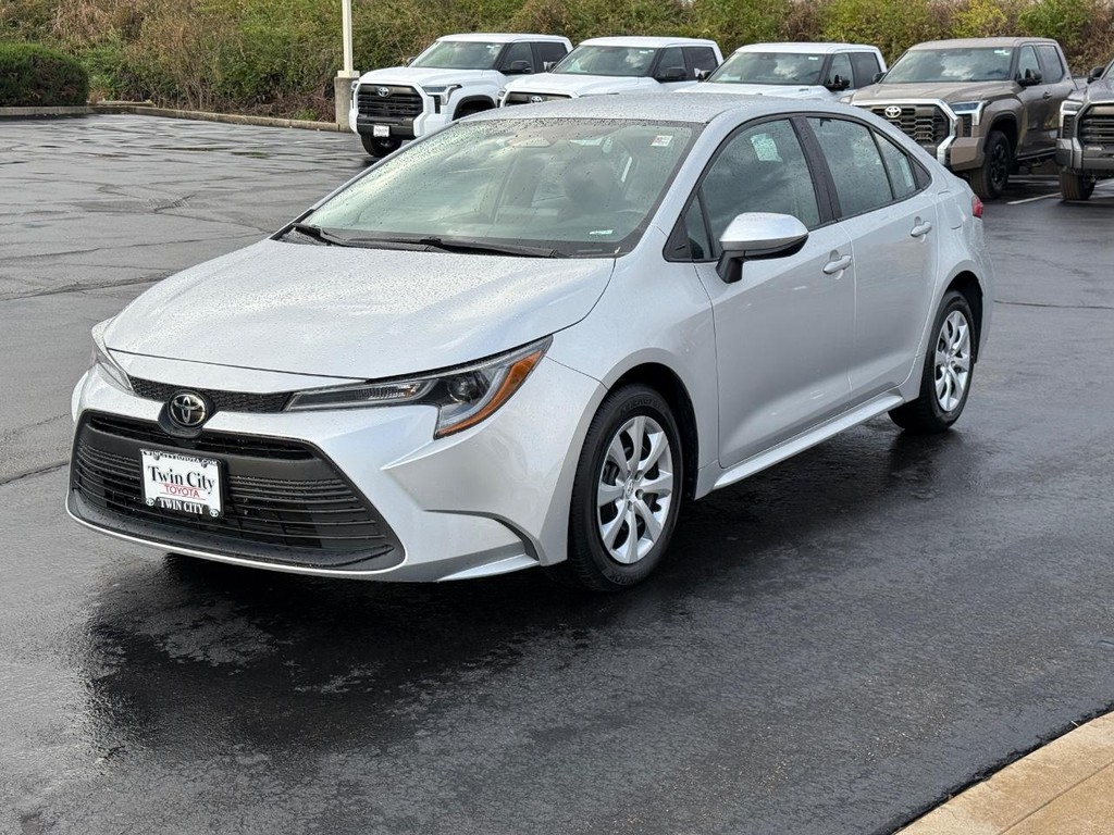 Toyota Corolla Vehicle Image 8