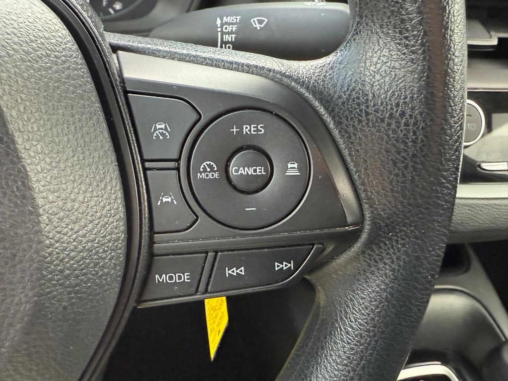 Toyota Corolla Vehicle Image 17