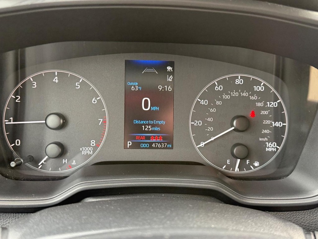 Toyota Corolla Vehicle Image 18