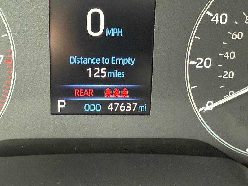 Toyota Corolla Vehicle Image 19