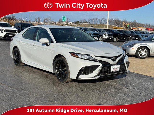 2024 Toyota Camry XSE's photo