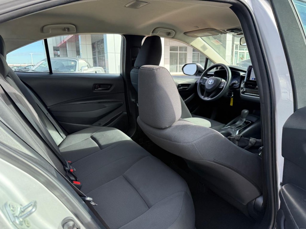 Toyota Corolla Vehicle Image 9