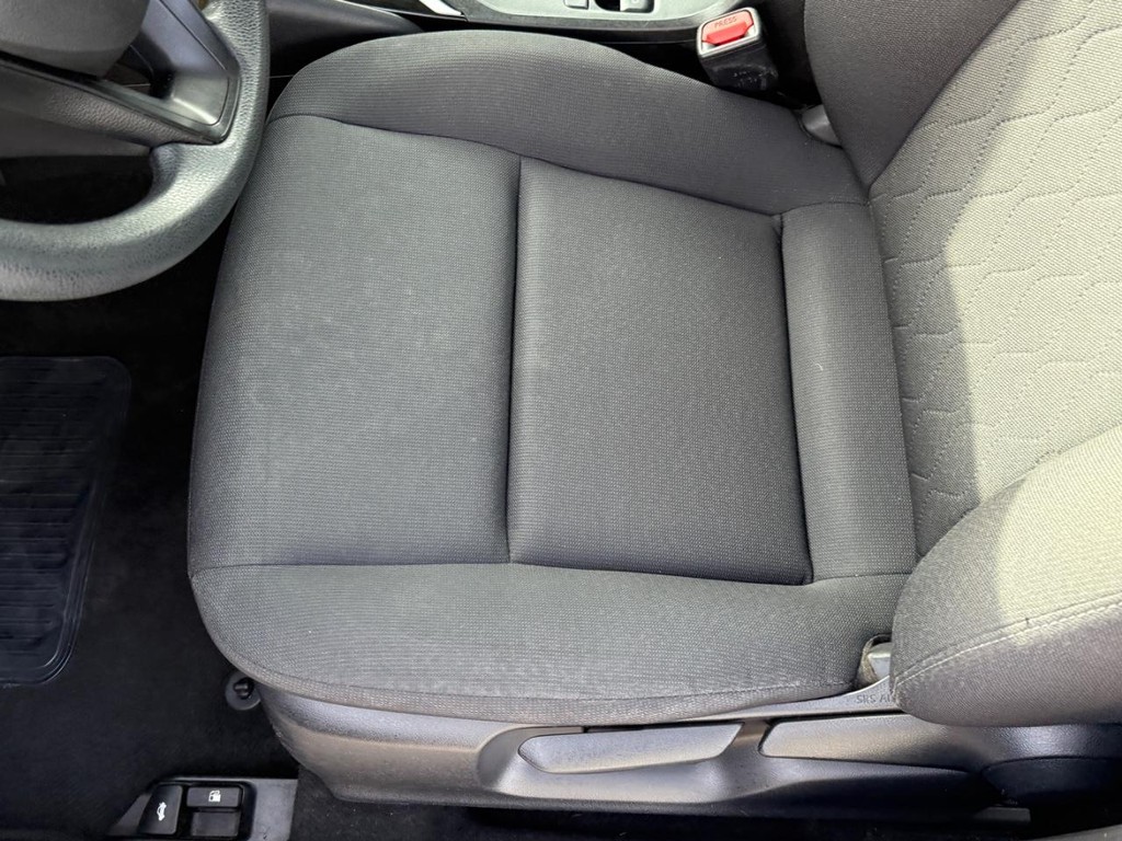 Toyota Corolla Vehicle Image 14