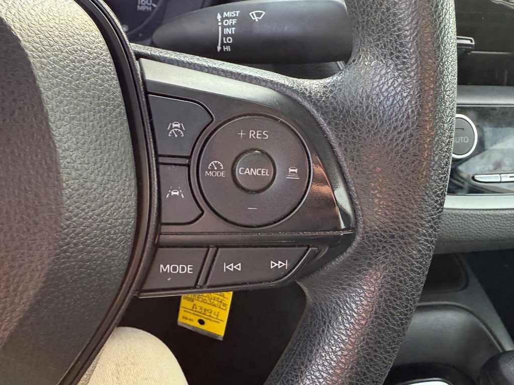 Toyota Corolla Vehicle Image 16