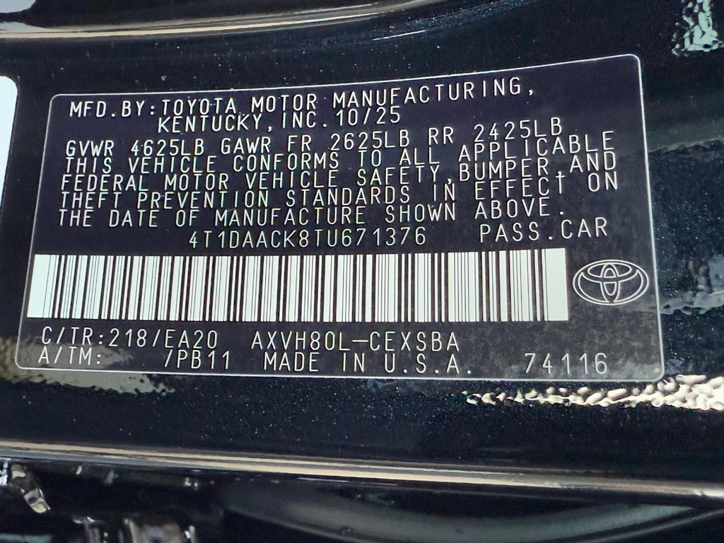 Toyota Camry Vehicle Image 16