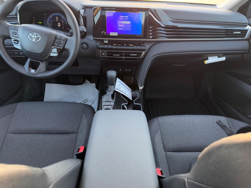 Toyota Camry Vehicle Image 7