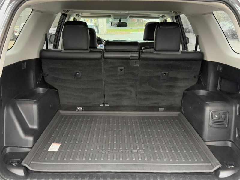 Toyota 4Runner Vehicle Image 4