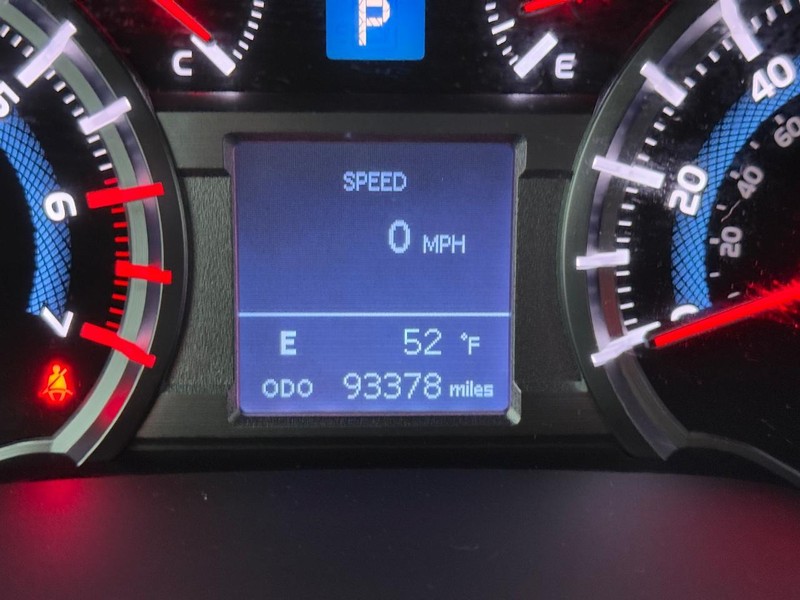 Toyota 4Runner Vehicle Image 21