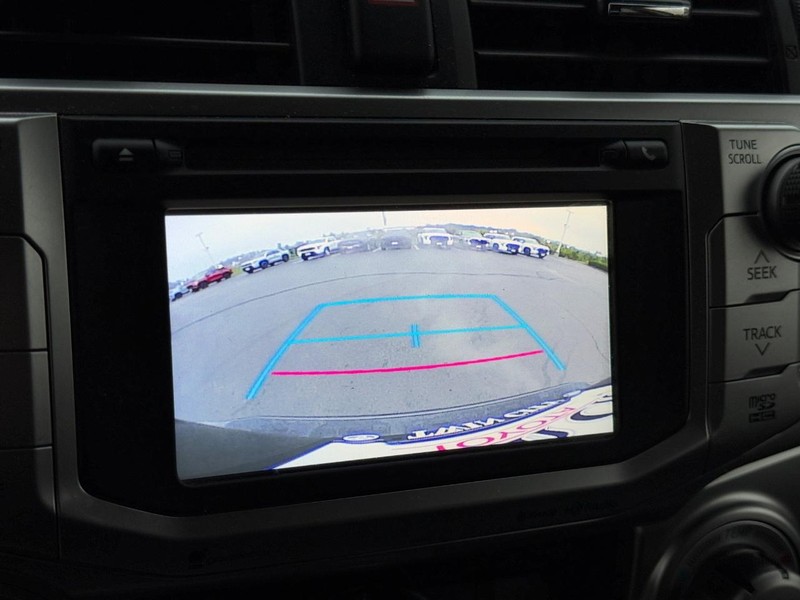 Toyota 4Runner Vehicle Image 22