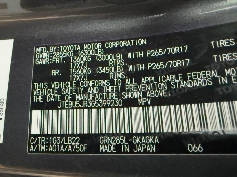 Toyota 4Runner Vehicle Image 24