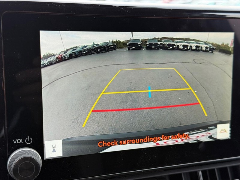 Toyota RAV4 Vehicle Image 15